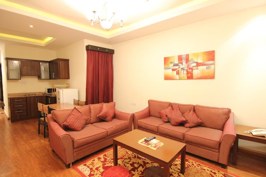 Towlan Hotel Suites 1 Riyadh Bilik gambar